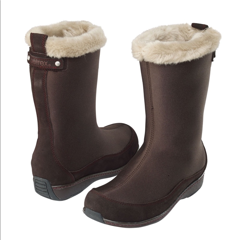 Aetrex Berries Furry Bungee Boots